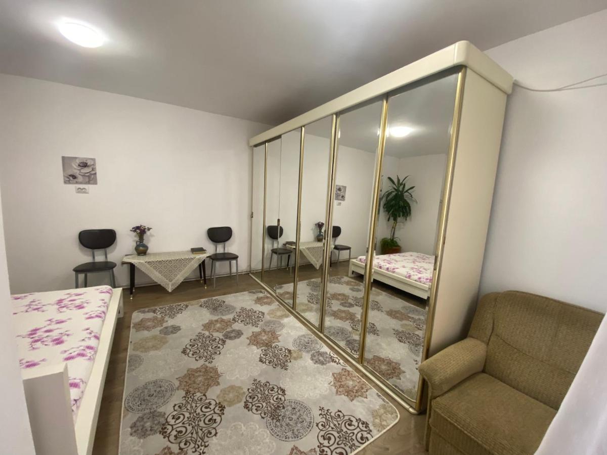 Ardelean Apartment ออราแด ภายนอก รูปภาพ