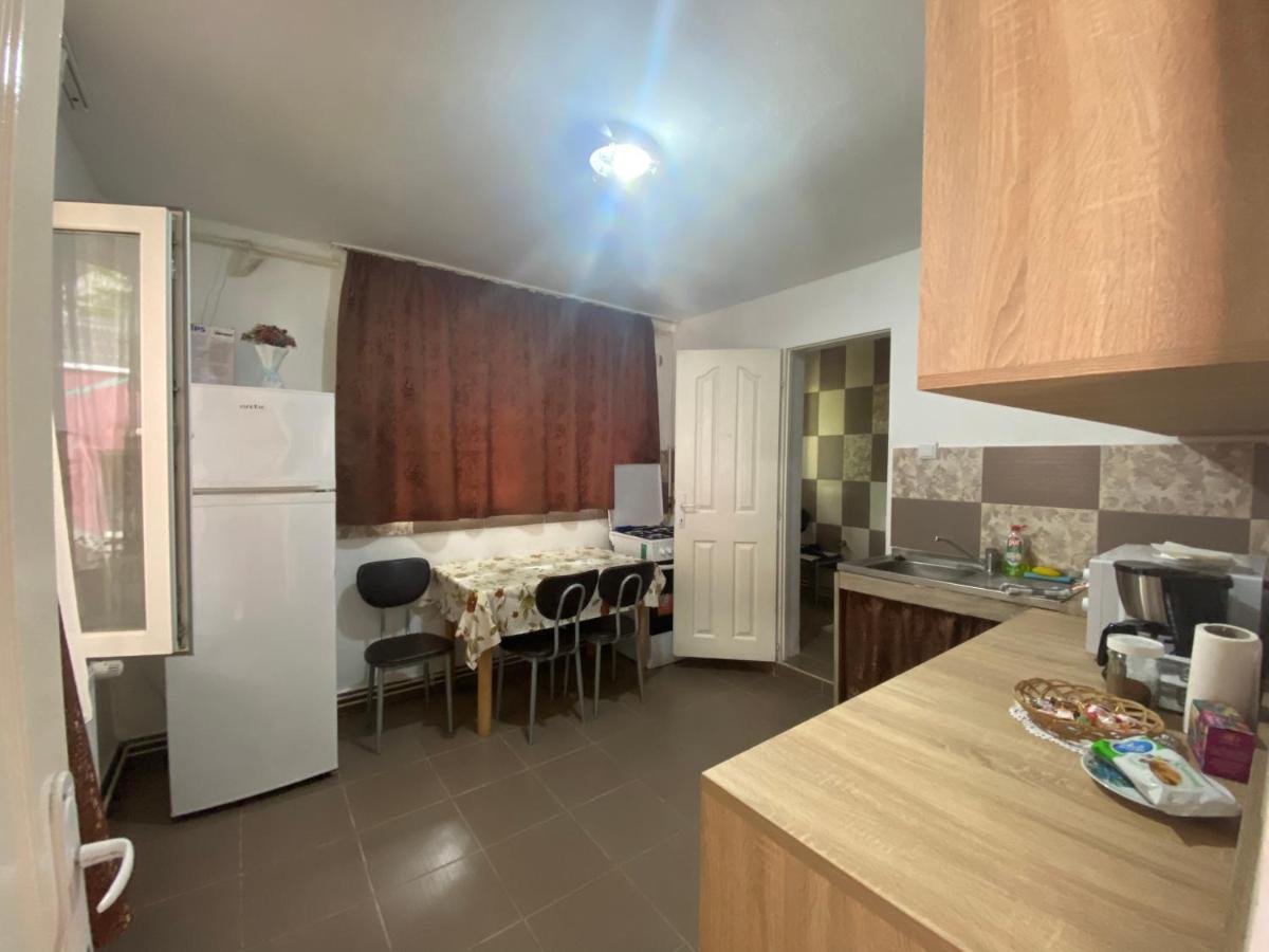 Ardelean Apartment ออราแด ภายนอก รูปภาพ